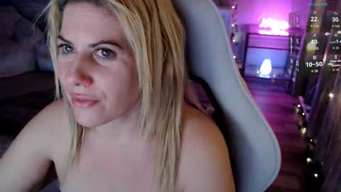 Starr40 online show from February 15, 10:47 am