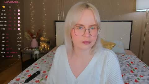 Bella online show from January 17, 1:35 am