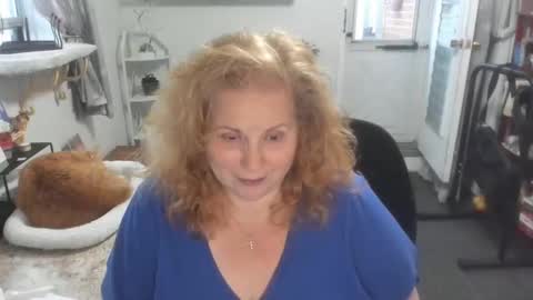 Snapshot of bellavoca chatting on October 12, 12:07 pm Bellavoca online show from October 12, 12:07 pm