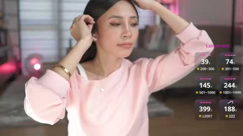 Snapshot of belle_adrienne chatting on February 13, 1:29 am Belle Adrienne  IG  online show from February 13, 1:29 am