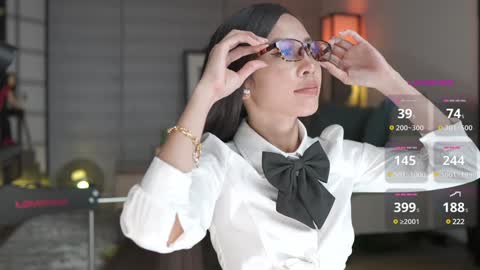 Snapshot of belle_adrienne chatting on January 29, 11:30 am Belle Adrienne  IG  online show from January 29, 11:30 am