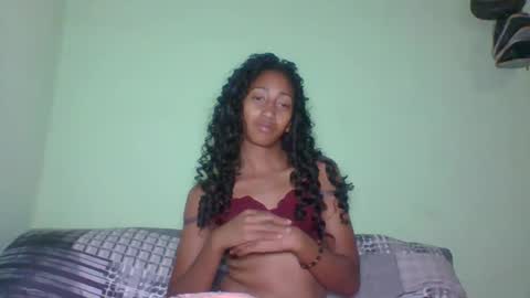 belle_annah online show from May 21, 4:16 pm