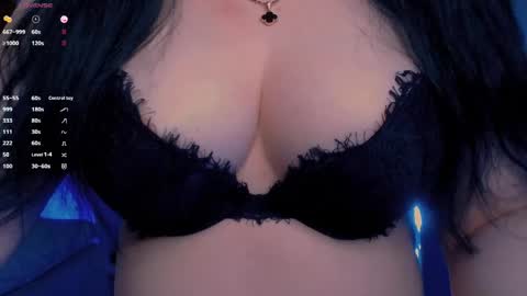 Hello I am kind friendly and cute girl online show from May 8, 10:00 pm