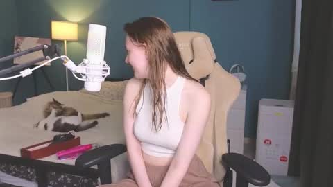 Snapshot of benty_bunny chatting on September 25, 10:36 am Alice online show from September 25, 10:36 am