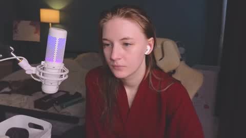 Snapshot of benty_bunny chatting on September 27, 10:22 am Alice online show from September 27, 10:22 am