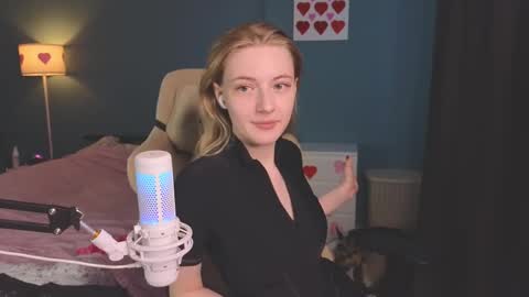 Snapshot of benty_bunny chatting on February 15, 11:28 am Alice online show from February 15, 11:28 am