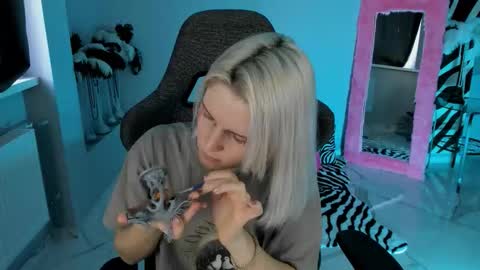 Bethany online show from February 12, 8:49 am