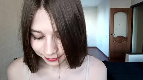 Leila online show from July 3, 2:56 pm