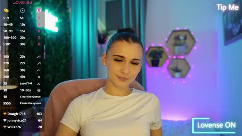 Betty Grey online show from October 17, 8:12 pm