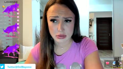 Snapshot of beyoncedoll chatting on October 9, 6:12 pm   BeyonceDoll       Twitter DollBeyonce    online show from October 9, 6:12 pm