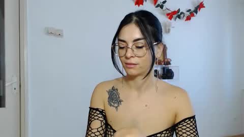 innasugarwild online show from October 19, 9:00 am