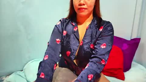 Snapshot of big_buttasian chatting on January 28, 11:28 am Grace - online show from January 28, 11:28 am