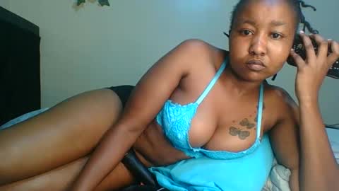 Snapshot of bigboootyy chatting on September 16, 4:48 pm BigBoootyy online show from September 16, 4:48 pm
