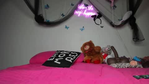 bigbuttsarena online show from February 17, 2:42 am