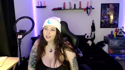 Nichole lights online show from October 20, 8:45 pm