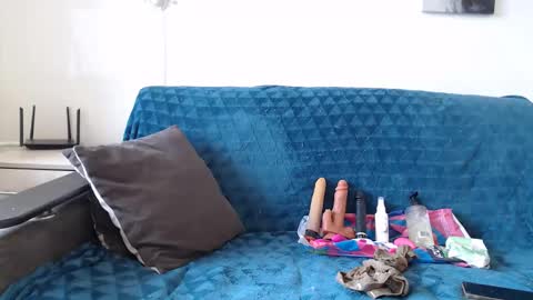 BigTwinsOmg online show from April 18, 12:07 pm