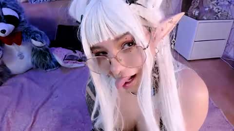 Biizzy online show from April 11, 7:45 am