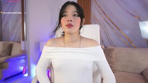 billiebrownn online show from May 27, 7:11 pm