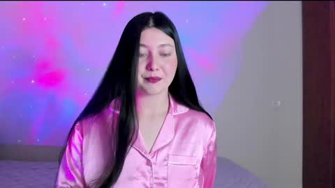 Snapshot of black_berry_bla_ck chatting on January 7, 12:52 pm black_berry_bla_ck online show from January 7, 12:52 pm