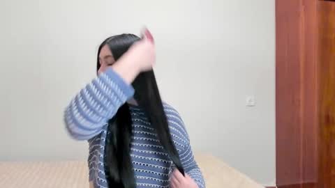 Snapshot of black_berry_bla_ck chatting on January 15, 12:25 pm black_berry_bla_ck online show from January 15, 12:25 pm