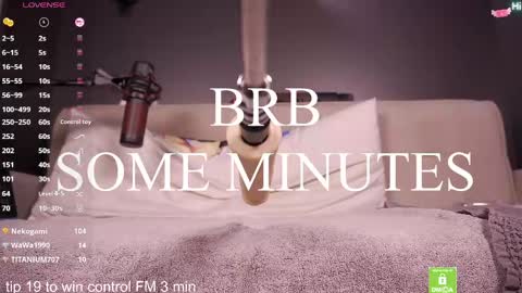 black_n_wh1te online show from April 8, 11:18 pm