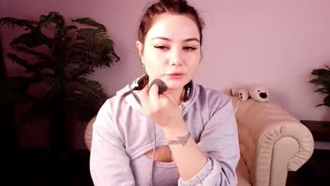 Mon Mon online show from February 18, 2:32 am