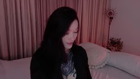 Inst  Blackcybergirl online show from April 16, 9:39 pm