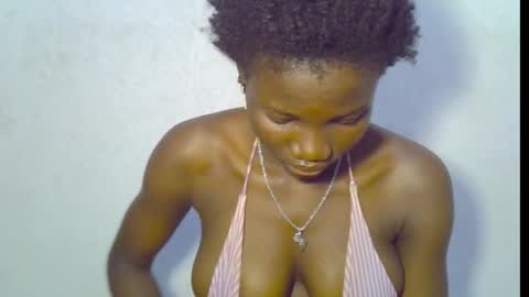 nikky00 online show from January 19, 8:32 am