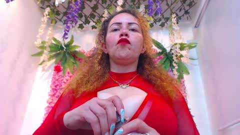 blonde_squirt_ online show from March 20, 4:56 pm