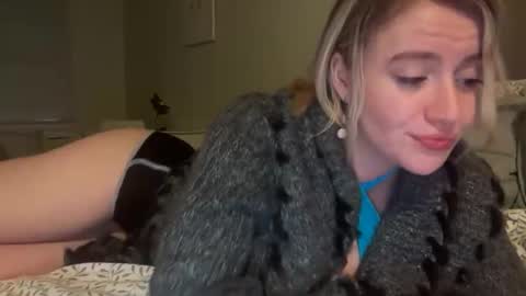 blondebunny999 online show from February 9, 6:04 am