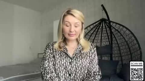 blondie_xoxoxo online show from April 15, 10:16 am