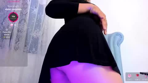 blondiecutee online show from November 8, 11:32 pm