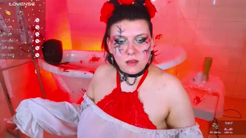 Hi my name is Lunaray online show from October 18, 4:10 pm