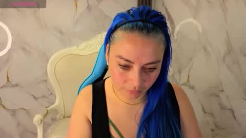 Mia  online show from January 9, 2:21 pm