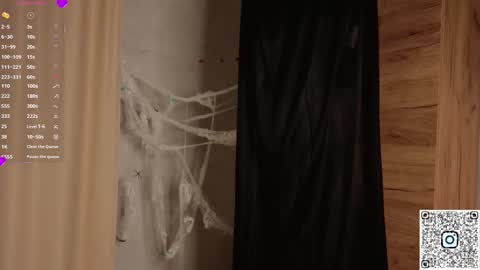 Dolores online show from October 31, 6:26 am