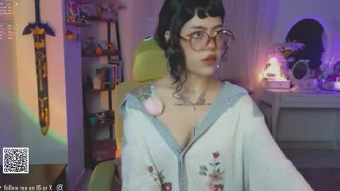   Im Nym  Justa nymph on twitter and IG online show from November 7, 1:33 am