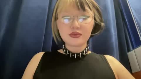 Yuko-chan online show from February 22, 2:59 pm