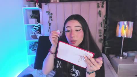 bonnali_lune online show from February 9, 8:22 pm