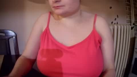 Bonnie online show from April 27, 8:17 pm