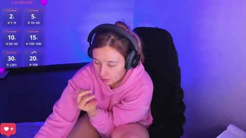 Bonnie Help me reach 500 likes online show from March 23, 8:59 pm