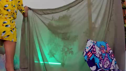   online show from November 20, 12:44 am