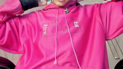 Snapshot of bonniecute_ chatting on January 11, 11:23 am online show from January 11, 11:23 am
