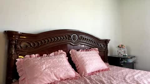 Lilly online show from April 15, 7:53 am