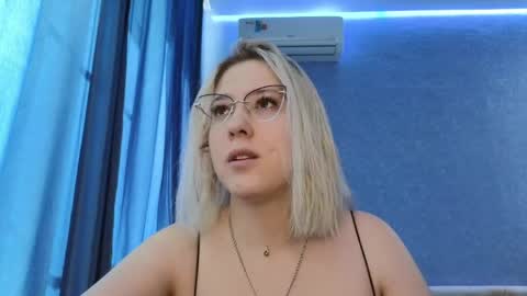 Belle  online show from June 4, 4:39 am