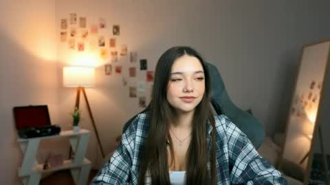 Rachel online show from March 18, 7:52 pm