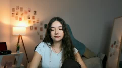 Rachel online show from April 5, 9:14 pm