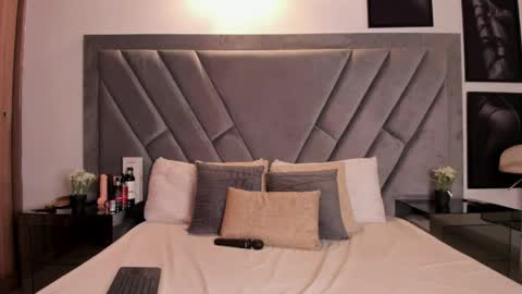 Brenda online show from March 31, 9:37 pm