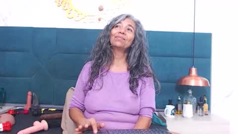 BRENDA VELASQUEZ online show from March 13, 10:44 pm