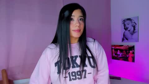 briana11_ online show from February 21, 11:27 pm