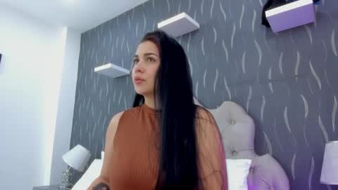     online show from January 26, 12:33 pm